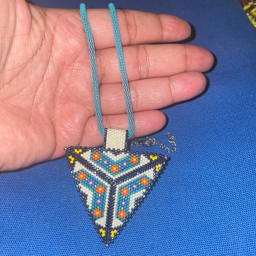 Hand beaded detailed necklace